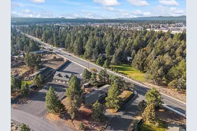 20809 SE Westview Drive, Bend, OR 97702 - Photo 49