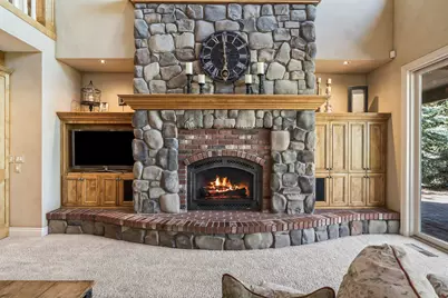 61445 Gosney Road, Bend, OR 97702 - Photo 7