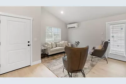 4044 SW Obsidian Place #134, Redmond, OR 97756 - Photo 3