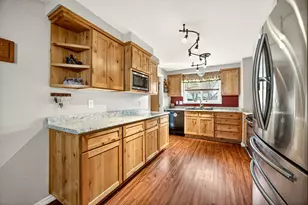 318 S Buchanan Ave, Eagle Point, OR 97524 - Photo 13