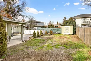 318 S Buchanan Ave, Eagle Point, OR 97524 - Photo 35