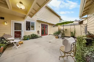 624 SW Hill St, Bend, OR 97702 - Photo 37