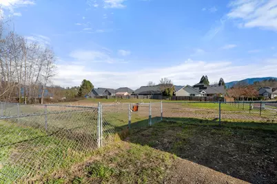 1731 Williams Highway, Grants Pass, OR 97527 - Photo 13
