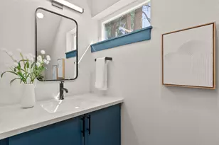 980 NE Norton Ave, Bend, OR 97701 - Photo 5