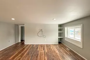 302 McCourt St, Klamath Falls, OR 97601 - Photo 13