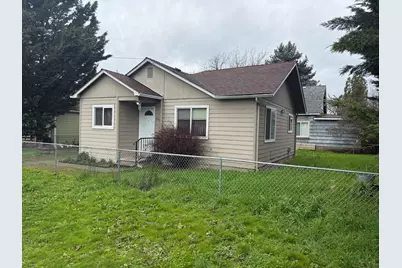 800 SE 12th Street, Grants Pass, OR 97526 - Photo 1