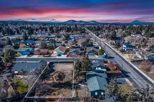 1930 SW 22nd St, Redmond, OR 97756 - Photo 1