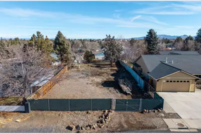 1930 SW 22nd Street, Redmond, OR 97756 - Photo 5