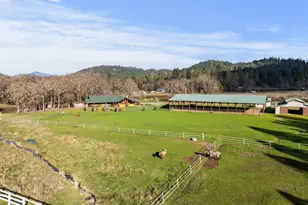 448 Ferry Rd, Grants Pass, OR 97526 - Photo 57