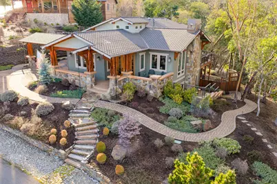 930 Granite Ridge Circle, Jacksonville, OR 97530 - Photo 3