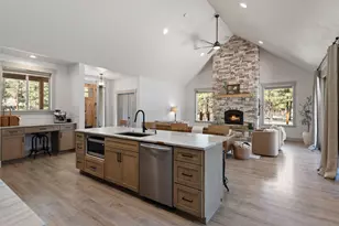 69270 Lariat, Sisters, OR 97759 - Photo 7