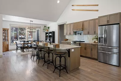 69270 Lariat, Sisters, OR 97759 - Photo 11