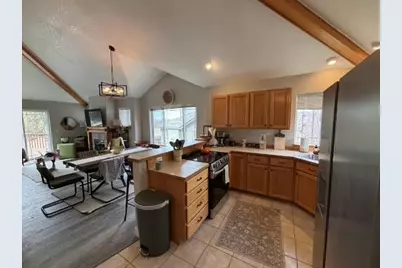 879 Golden Pheasant Drive, Redmond, OR 97756 - Photo 9