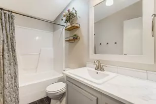 20098 Elizabeth Ln, Bend, OR 97702 - Photo 15