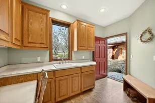 178 Meadow Oaks Dr, Ashland, OR 97520 - Photo 31