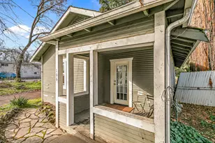 108 Cottage St, Medford, OR 97504 - Photo 3