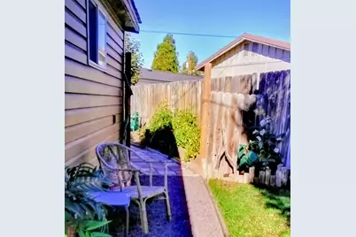 2817 Darrow Avenue, Klamath Falls, OR 97603 - Photo 7