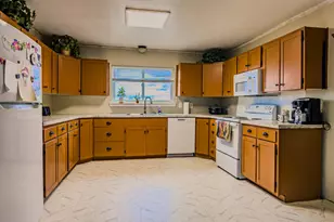 429 Miller Island Rd, Klamath Falls, OR 97603 - Photo 7