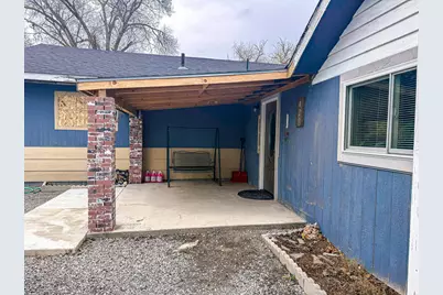 429 Miller Island Road, Klamath Falls, OR 97603 - Photo 3