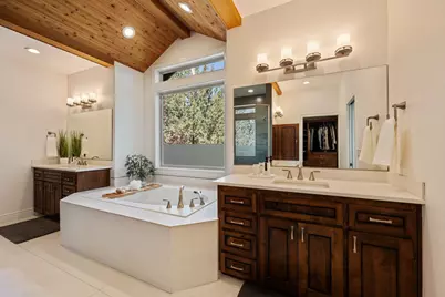 3374 NW Windwood Way, Bend, OR 97703 - Photo 31