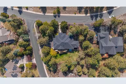 3374 NW Windwood Way, Bend, OR 97703 - Photo 73