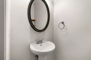 679 Kaitlin Ln, Medford, OR 97501 - Photo 21