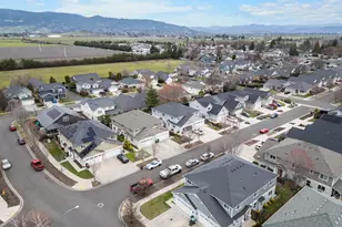 679 Kaitlin Ln, Medford, OR 97501 - Photo 35