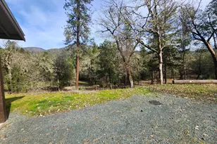 11238 E Evans Creek Rd, Rogue River, OR 97537 - Photo 27