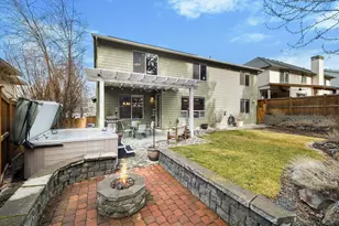 512 NW Flagline Dr, Bend, OR 97703 - Photo 3