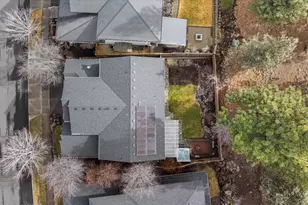 512 NW Flagline Dr, Bend, OR 97703 - Photo 49