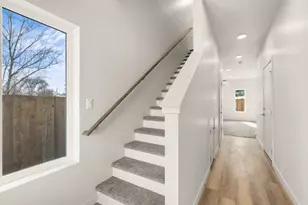 2024 Sunset Dr, Medford, OR 97501 - Photo 3