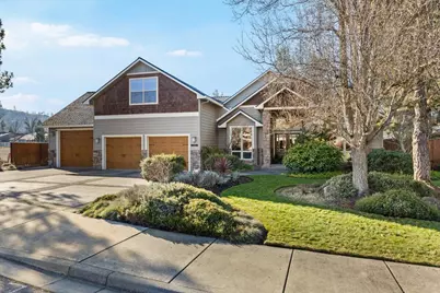 1104 Pumpkin Ridge, Eagle Point, OR 97524 - Photo 3