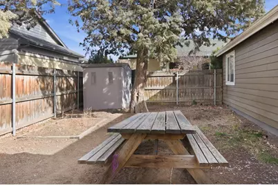 2934 NE Wells Acres Road, Bend, OR 97701 - Photo 23