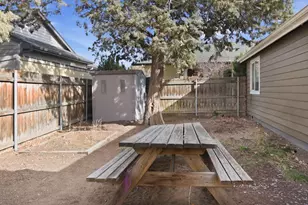 2934 NE Wells Acres Rd, Bend, OR 97701 - Photo 23