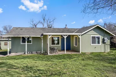 811 SW Madison Street, Madras, OR 97741 - Photo 3