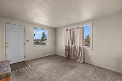 811 SW Madison Street, Madras, OR 97741 - Photo 27