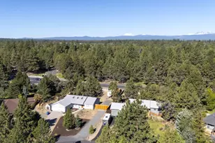 61325 King Josiah Pl, Bend, OR 97702 - Photo 19