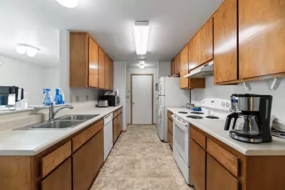 331 N 8th Street, Central Point, OR 97502 - Photo 17