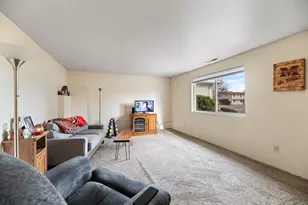 731 Maple St, Central Point, OR 97502 - Photo 15