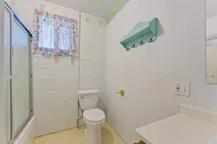 949 Wards Creek Rd, Rogue River, OR 97537 - Photo 23