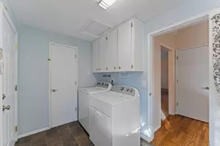 949 Wards Creek Rd, Rogue River, OR 97537 - Photo 17