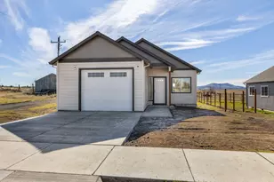 518 SW 6th St, Metolius, OR 97741 - Photo 3