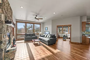 551 Sutton Pl, Ashland, OR 97520 - Photo 5