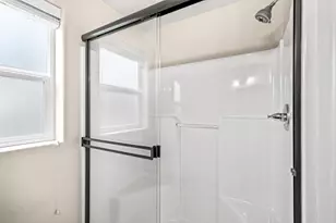 3288 Grant Rd, Central Point, OR 97502 - Photo 15