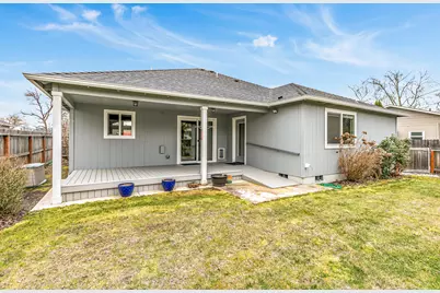 3288 Grant Road, Central Point, OR 97502 - Photo 25