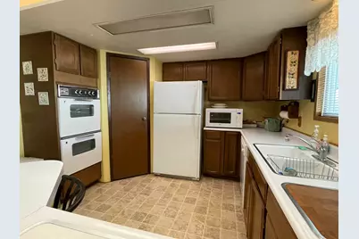 301 Freeman Road #UNIT 91, Central Point, OR 97502 - Photo 19