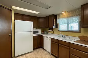 301 Freeman Rd, Central Point, OR 97502 - Photo 17