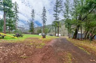 71 Cora Dr, Shady Cove, OR 97539 - Photo 27