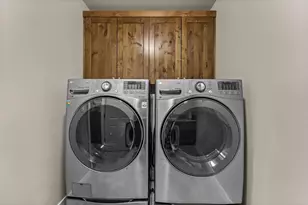 2713 NE Black Oak Pl, Bend, OR 97701 - Photo 19