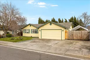 1565 Toralon Dr, Medford, OR 97501 - Photo 21